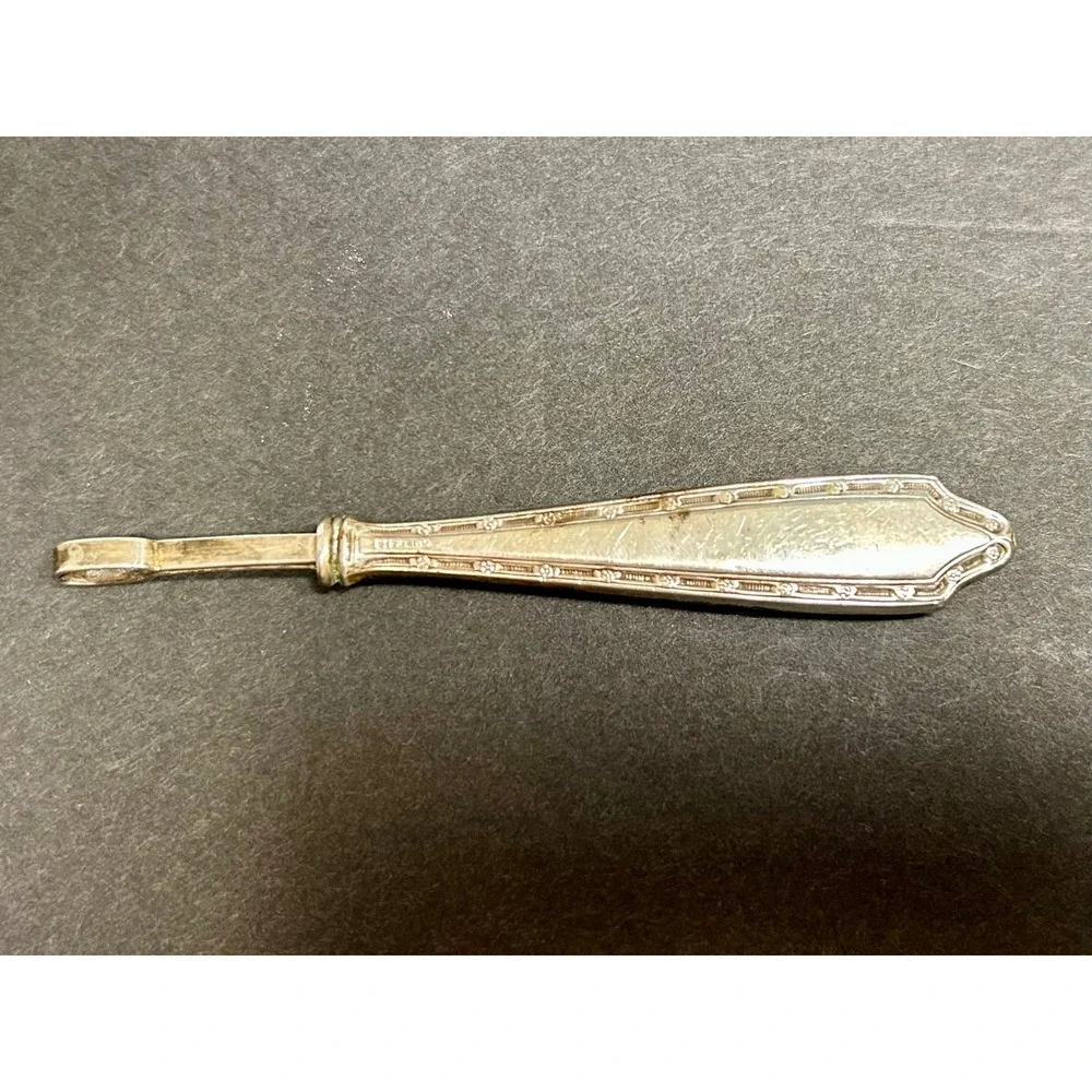 Antique Sterling Silver Daisy Pattern Glove Button Hook Loop Tool c. 1910